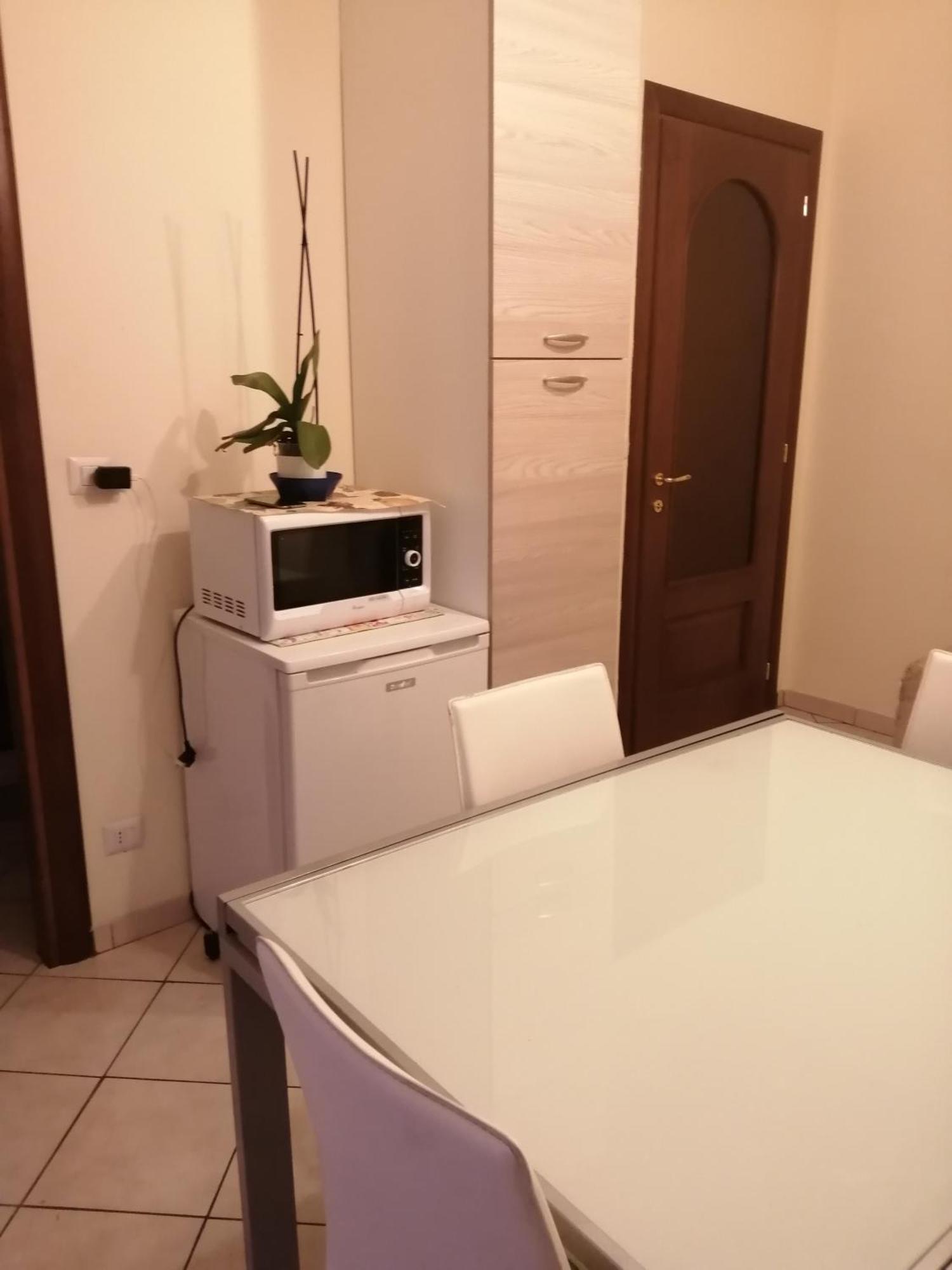 La Casa Di Fiore Leilighet Asti Eksteriør bilde